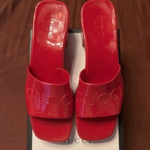 Rubber Gucci heeled sandal